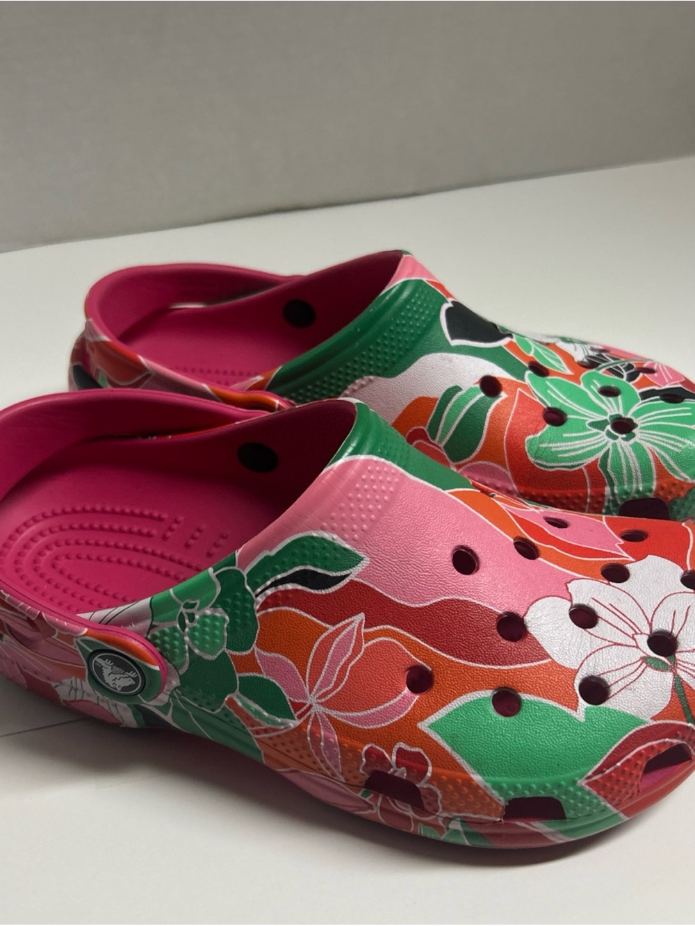 Crocs Kids' Classic Woodcut Floral Clogs Size J3